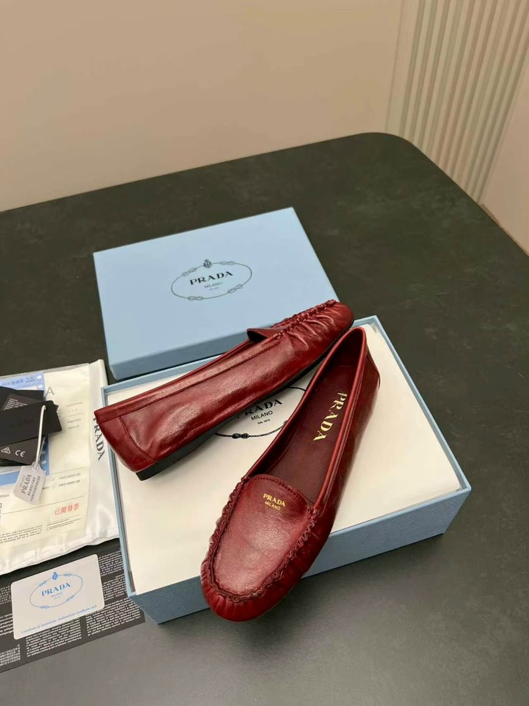 ,женские лоферы,прада лоферы,женская ,лоферы prada