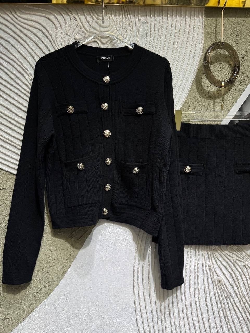 женское платье-пиджак balmain чёрного цвета,платье пиджак balmain,костюм с юбкой,костюм с юбкой женский,одежда женская