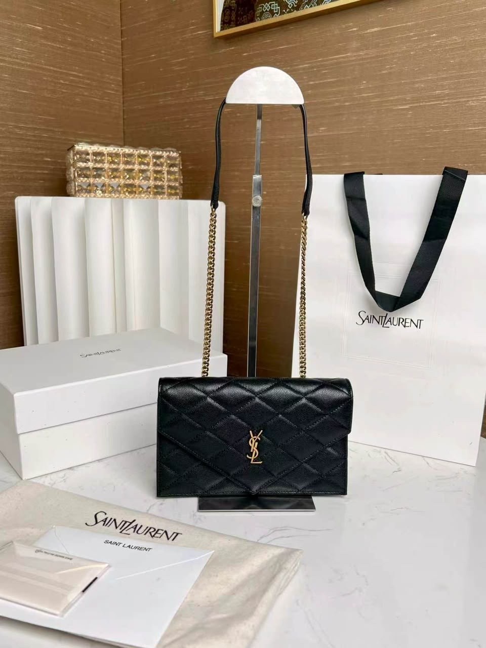 сумка yves saint laurent,сумка ив сен лоран белая,сумка с цепочкой,сумка модная,ysl сумка