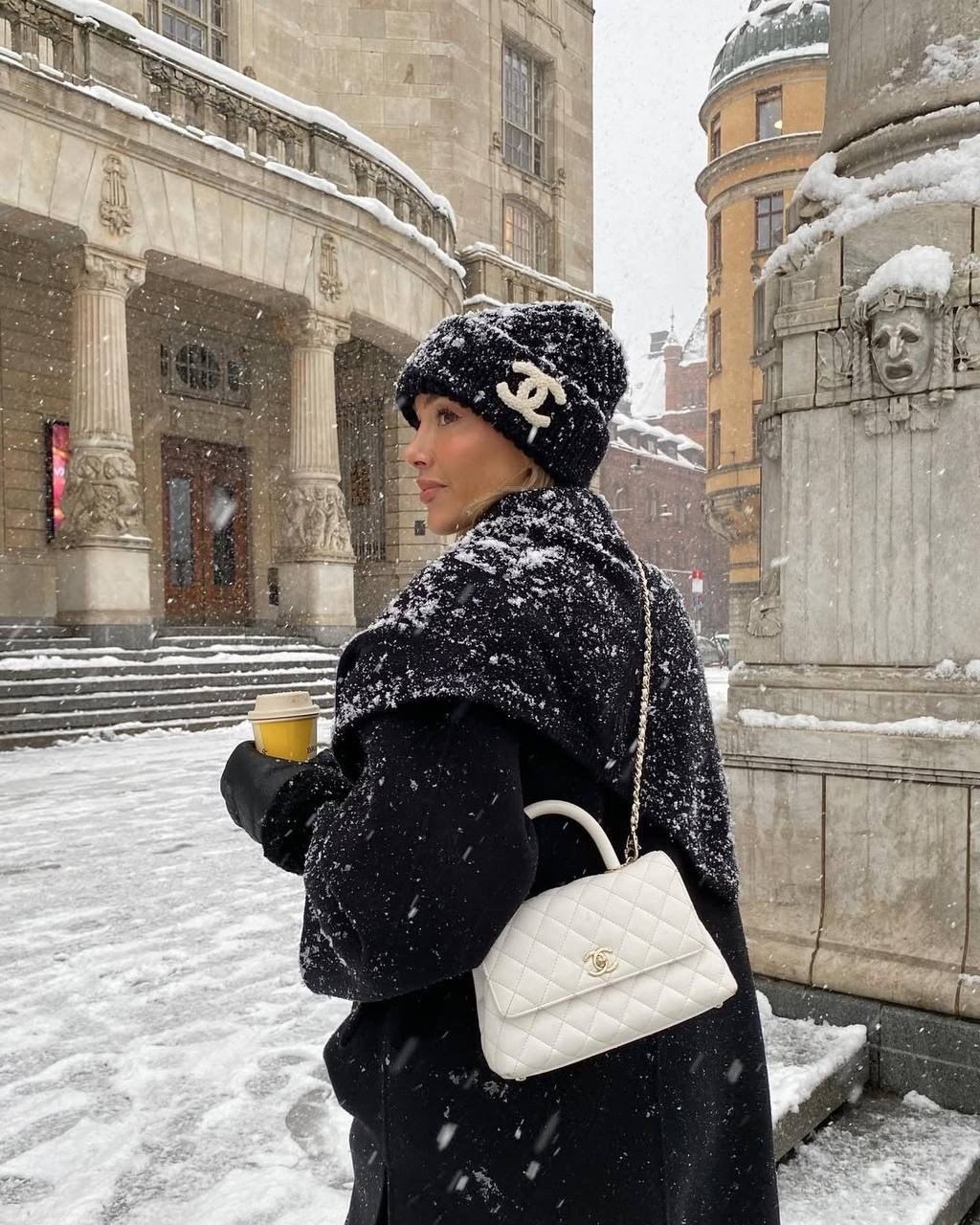 шапка chanel,вязаная шапка chanel,вязаные эластичные шапки bini chanel,шапка-бини вязаная однотонная chanel,шапка вязаная теплая,черный chanel