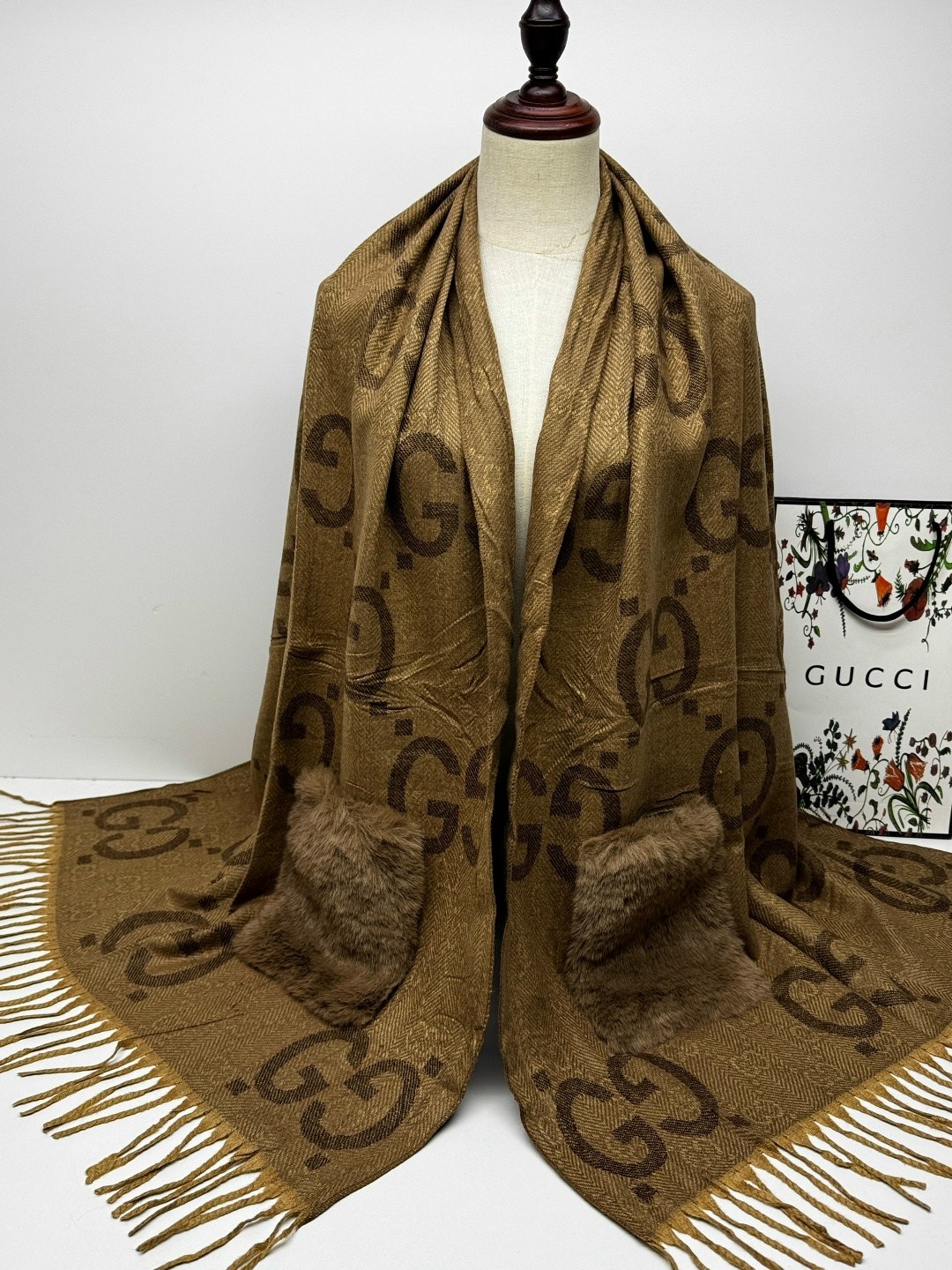 шарф gucci,шарф гуччи женский,модный женский кашемировый шарф в стиле gucci,шарф гуччи,платок гуччи коричневый