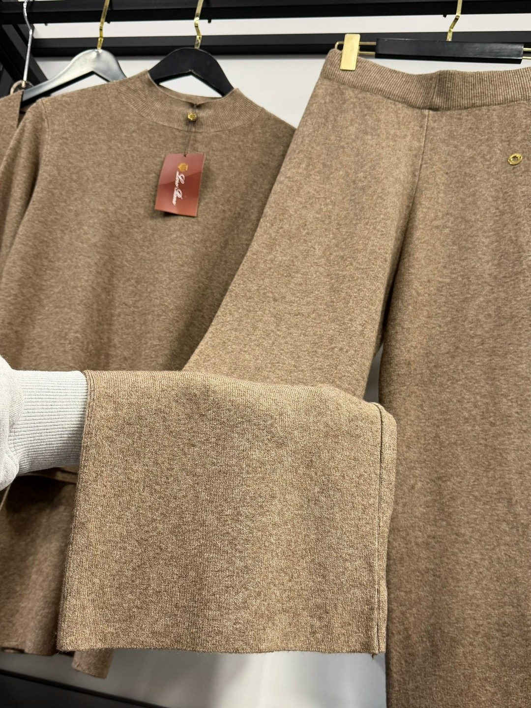 кашемировый костюм loro piana,кашемировый костюм женский loro piana,осенний женский кашемировый брючный костюм l * p 2026,костюм loro piana,трикотажные костюмы