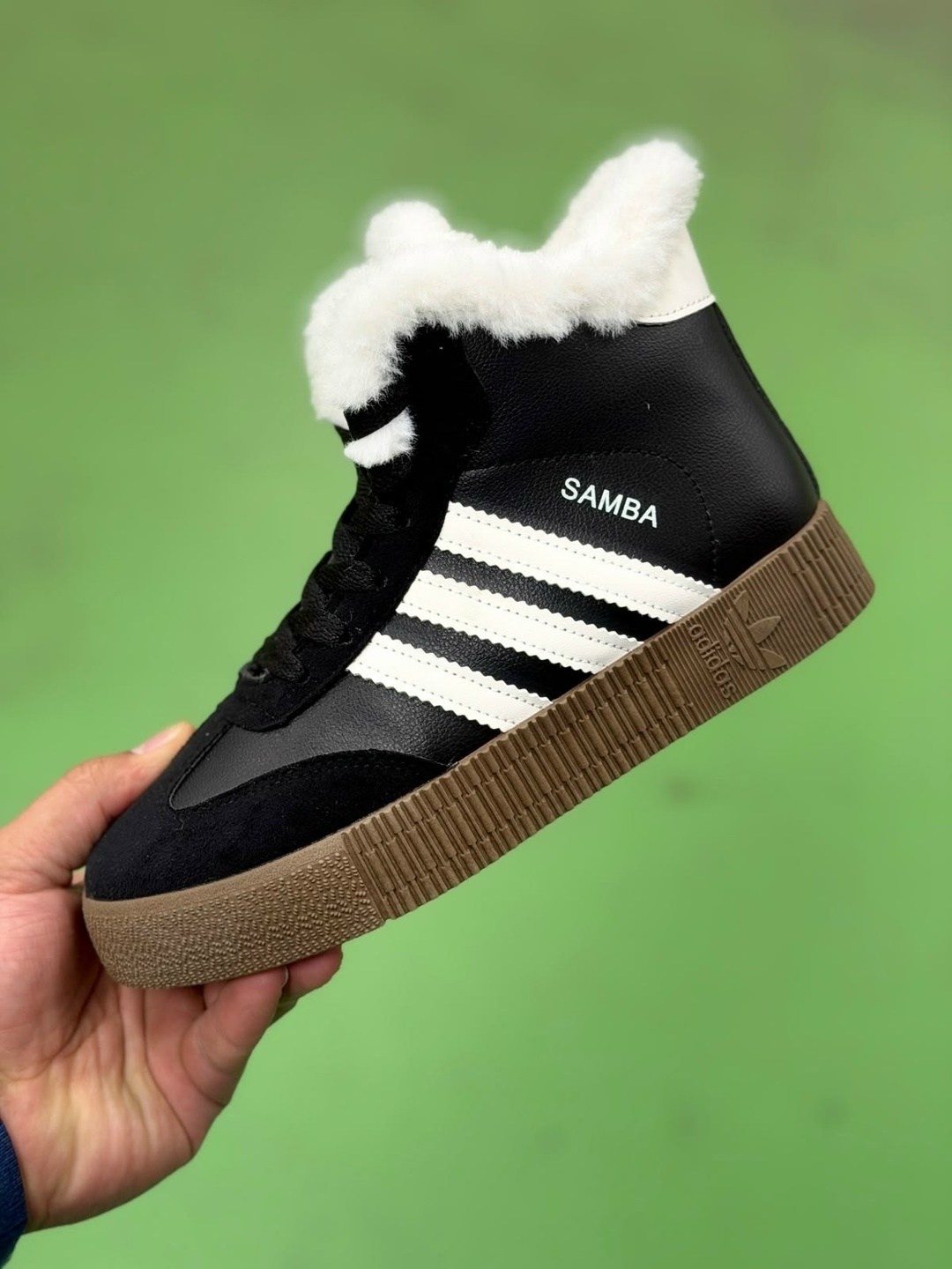 кроссовки высокие adidas samba зимние с мехом,кроссовки женскиe,,кроссовки теплые,кроссовки зимние женские
