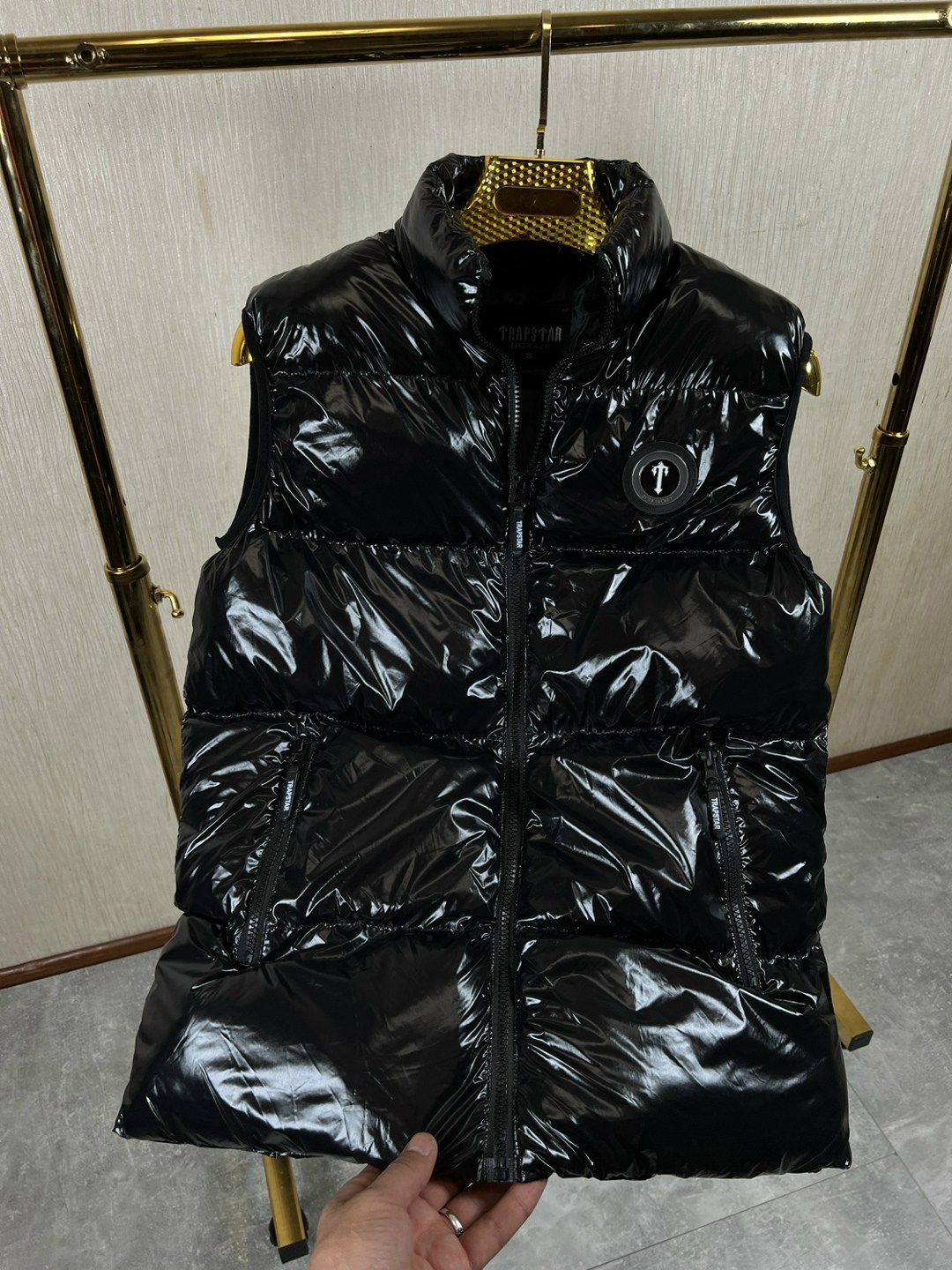 жилетка moncler,жилетка монклер,жилетка,жилет moncler,жилетка монклер мужская