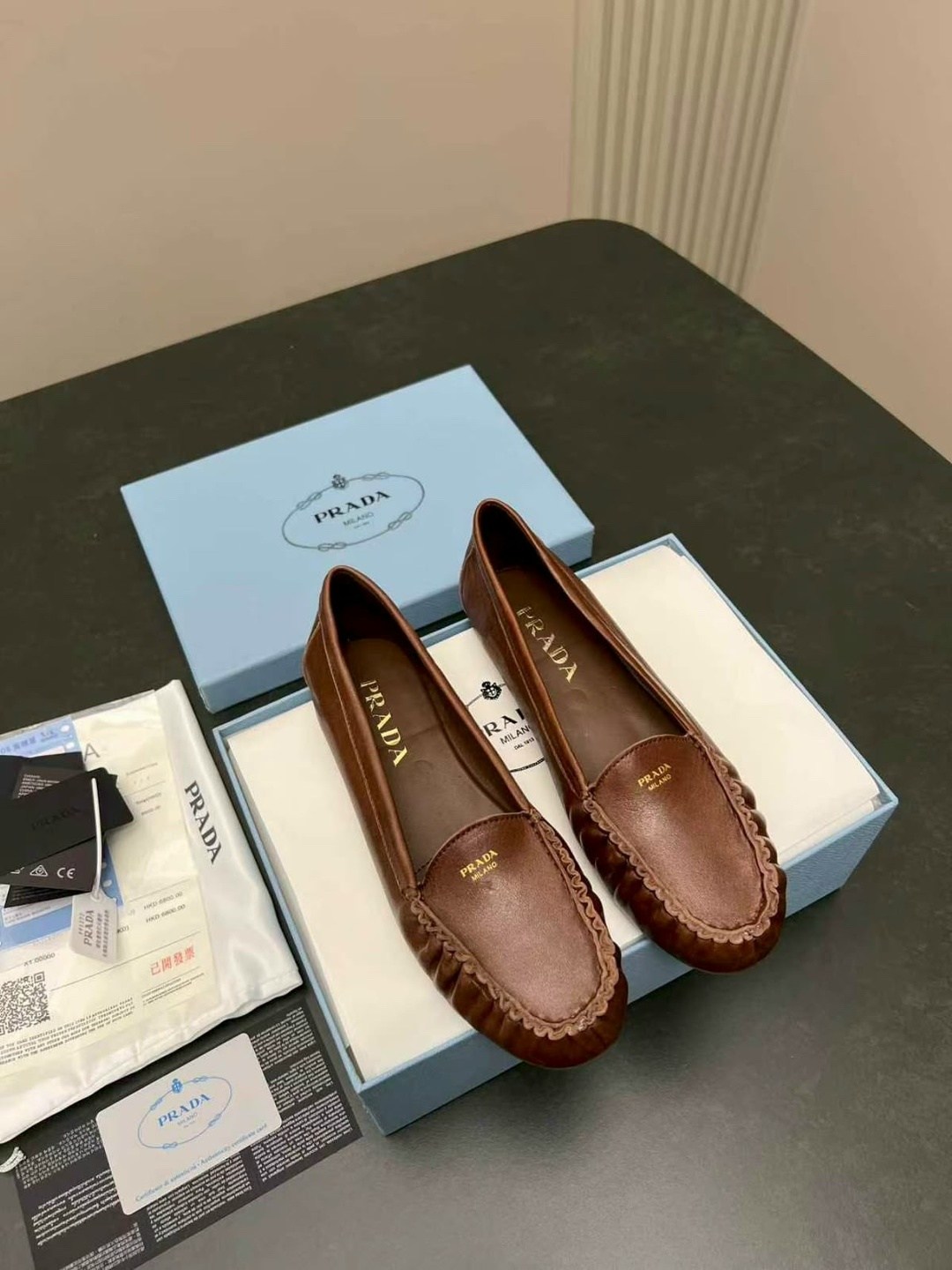 ,женские лоферы,прада лоферы,женская ,лоферы prada