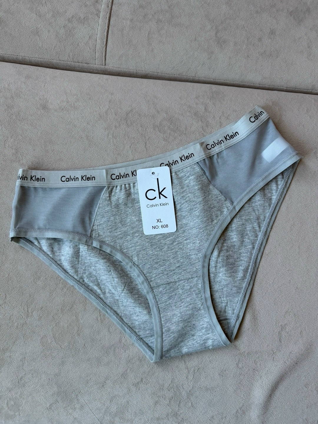 calvin klein женские трусы,нижнее белье calvin klein,кельвин кляйн женские трусы,calvin klein underwear,трусы calvin klein