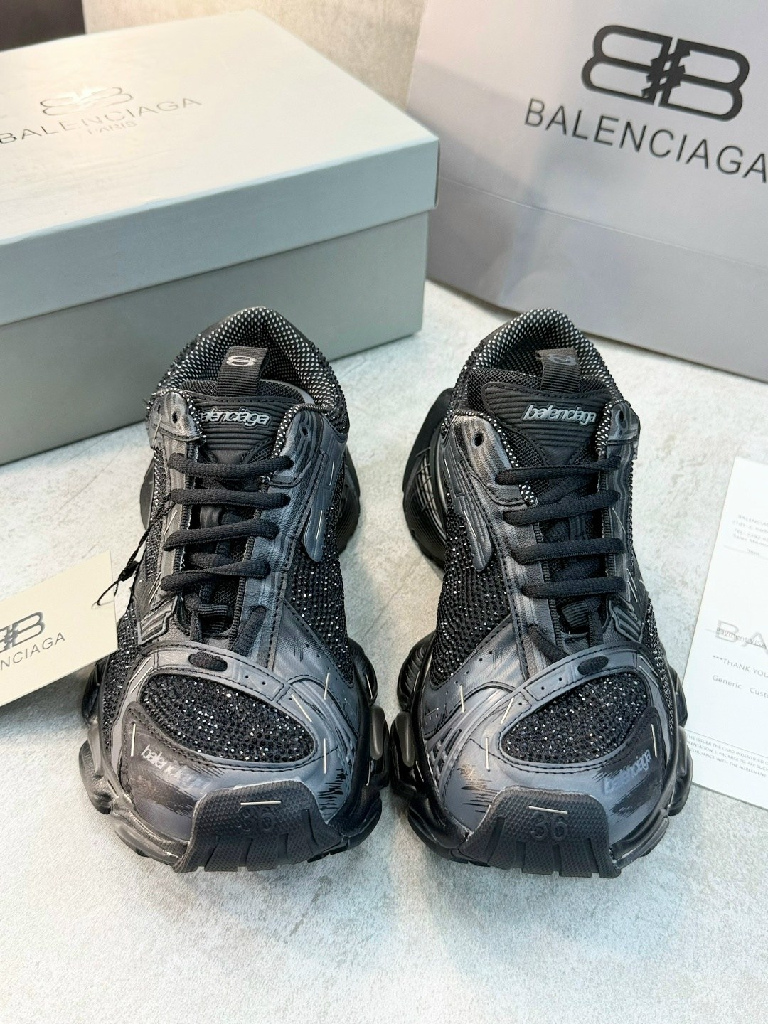 кроссовки женские balenciaga,кроссовки balenciaga на шнуровке,кроссовки легкие универсальные balenciaga,кроссовки баленсиага женские,кроссовки balenciaga