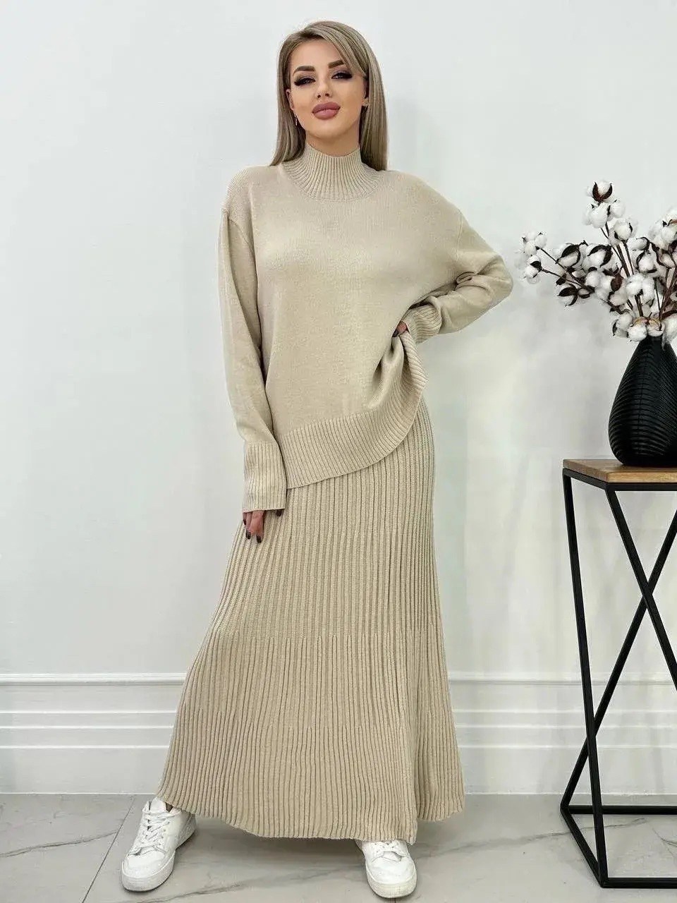костюм трикотажный,трикотажный теплый костюм,трикотажные костюмы тренд,стильные женские костюмы,вязаный костюм оверсайз с брюками палаццо теплый