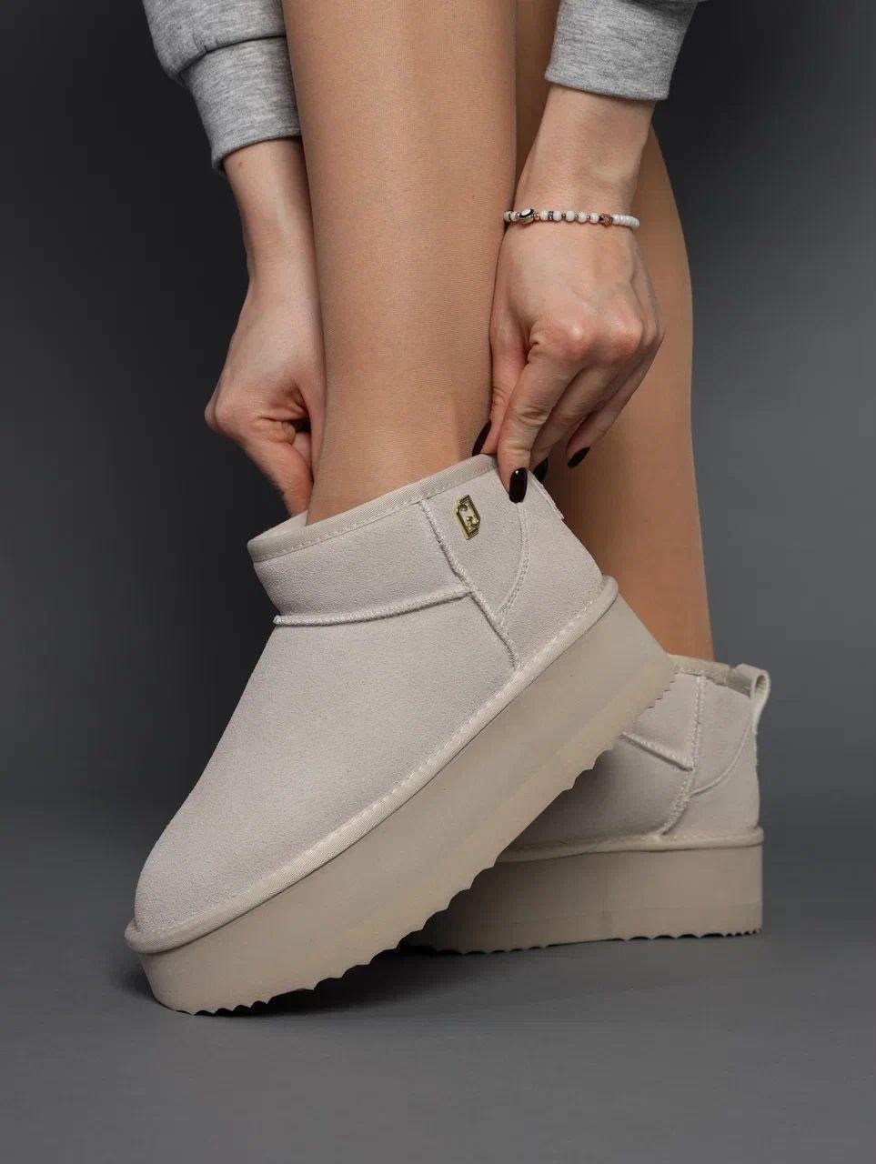угги ugg зимние с мехом короткие на платформе,угги женские,,угги женские ugg,угги зимние короткие на платформе