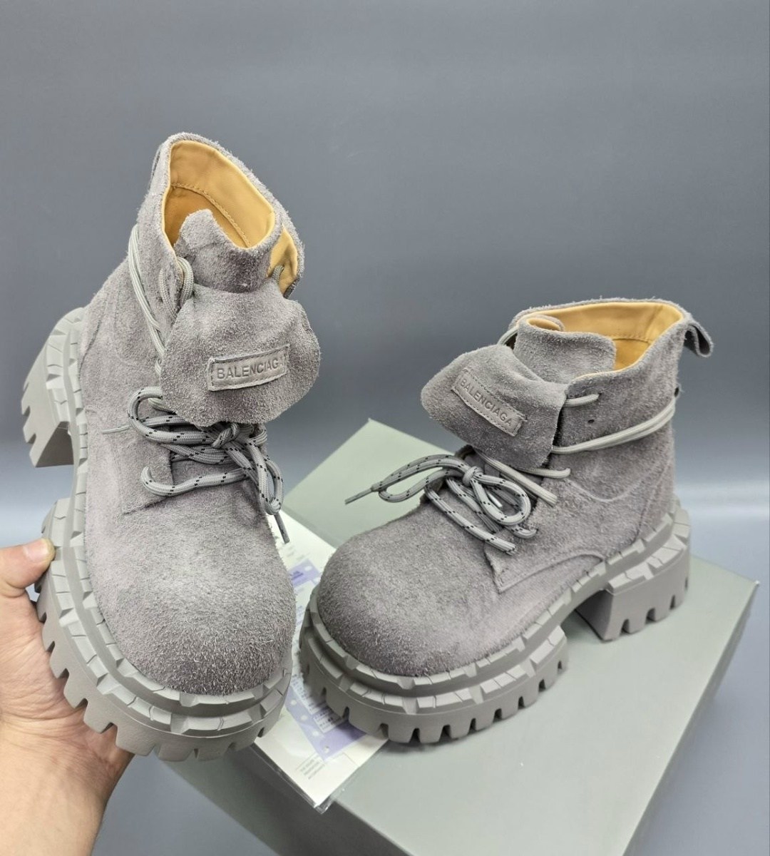 ,ботинки осенние balenciaga,ботинки balenciaga,женские ботинки,модные ботинки