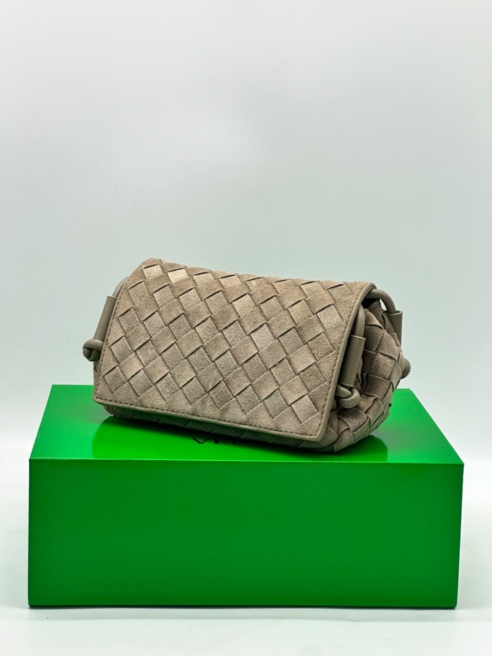сумка женская bottega veneta,сумка bottega veneta,сумки боттега венета,сумка на плечо bottega veneta,сумка боттега венета замша