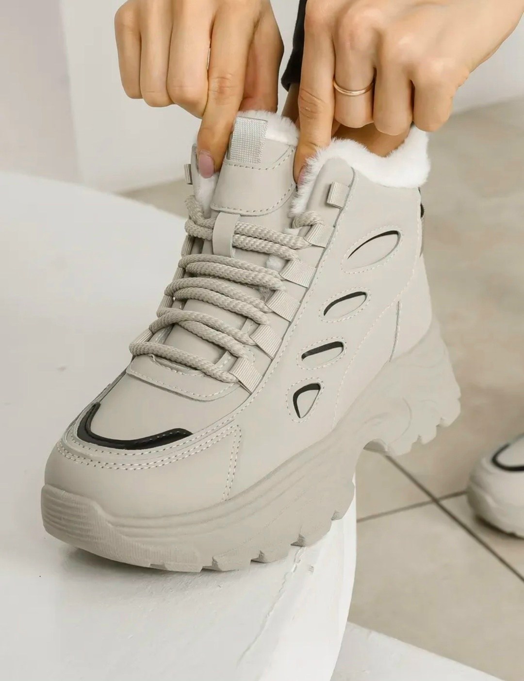 ,кроссовки женские ботинки с мехом зимние ela shoes,зимние кроссовки женские,кроссовки женскиe,кроссовки зимнее