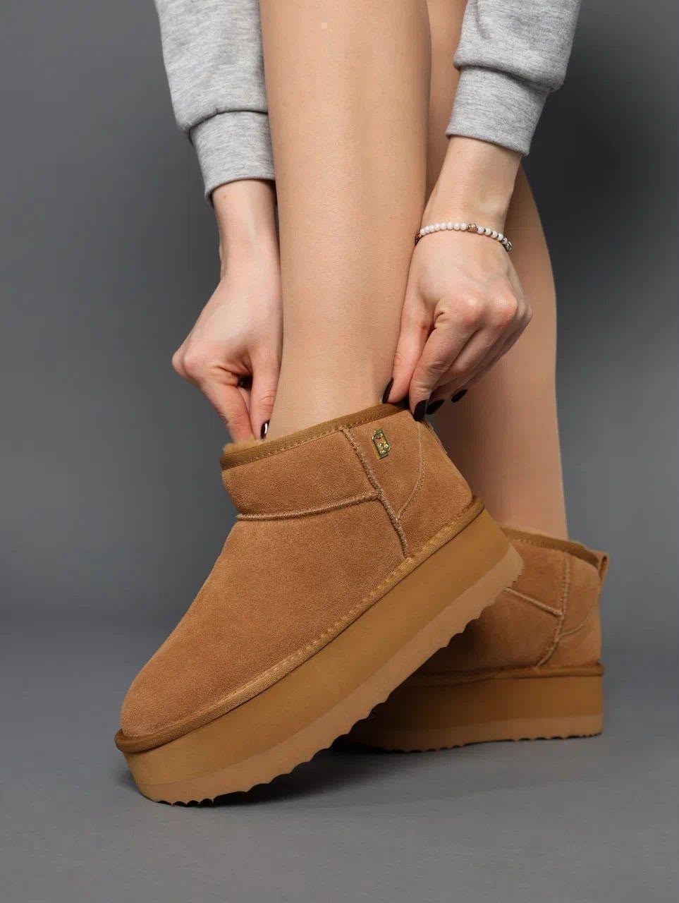 угги ugg зимние с мехом короткие на платформе,угги женские,,угги женские ugg,угги зимние короткие на платформе