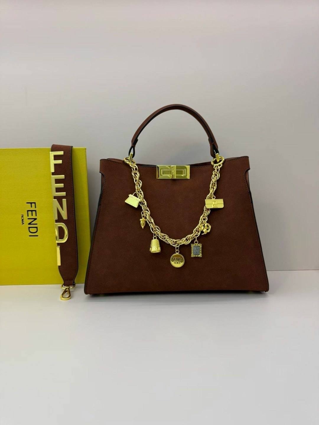 сумка fendi,сумка фенди,женская сумка fendi peekaboo черная,фенди фенди сумка,женская сумка fendi