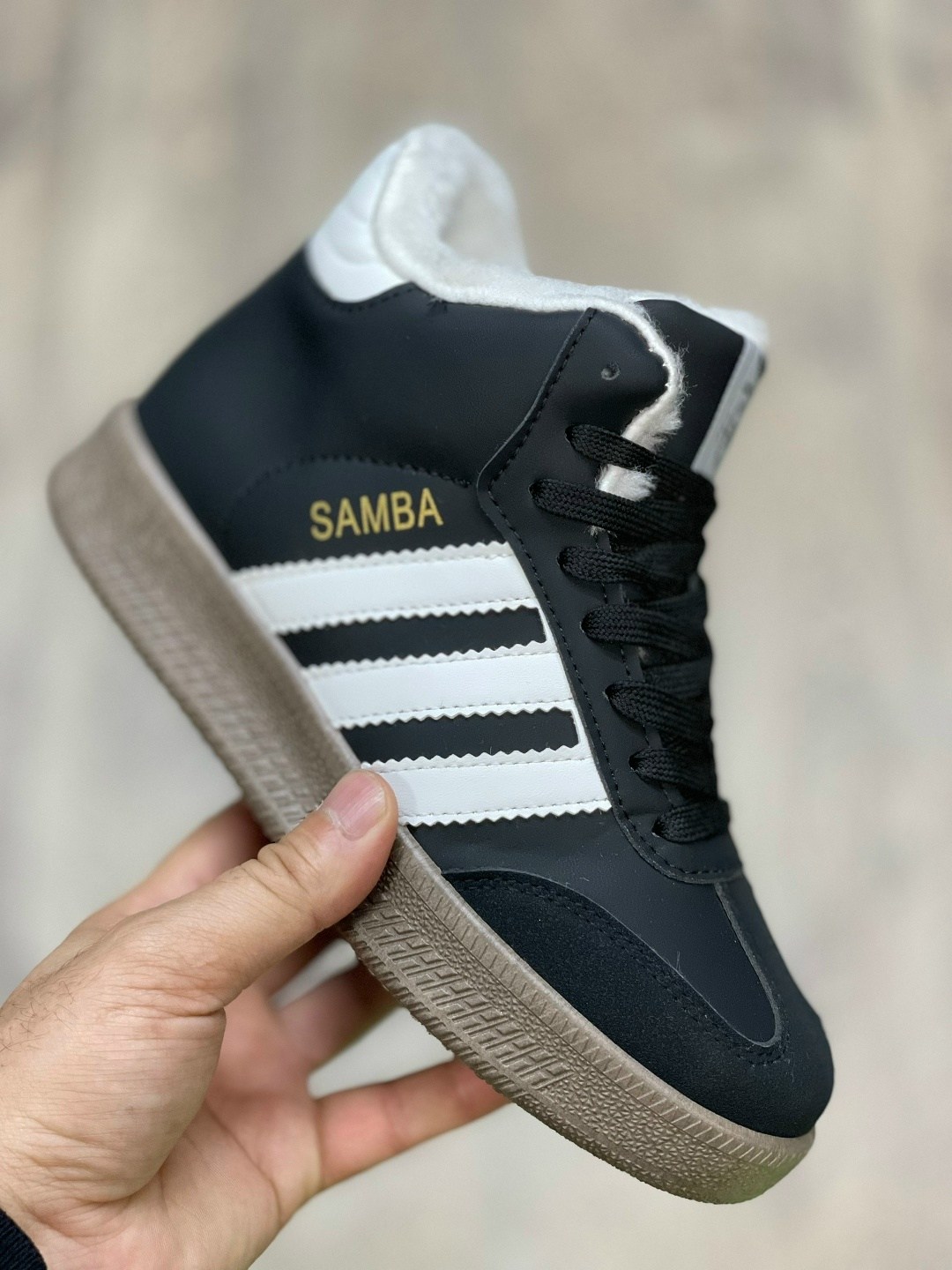 кроссовки высокие adidas samba зимние с мехом,,кроссовки женские зимние высокие adidas,кроссовки adidas samba,кроссовки женские