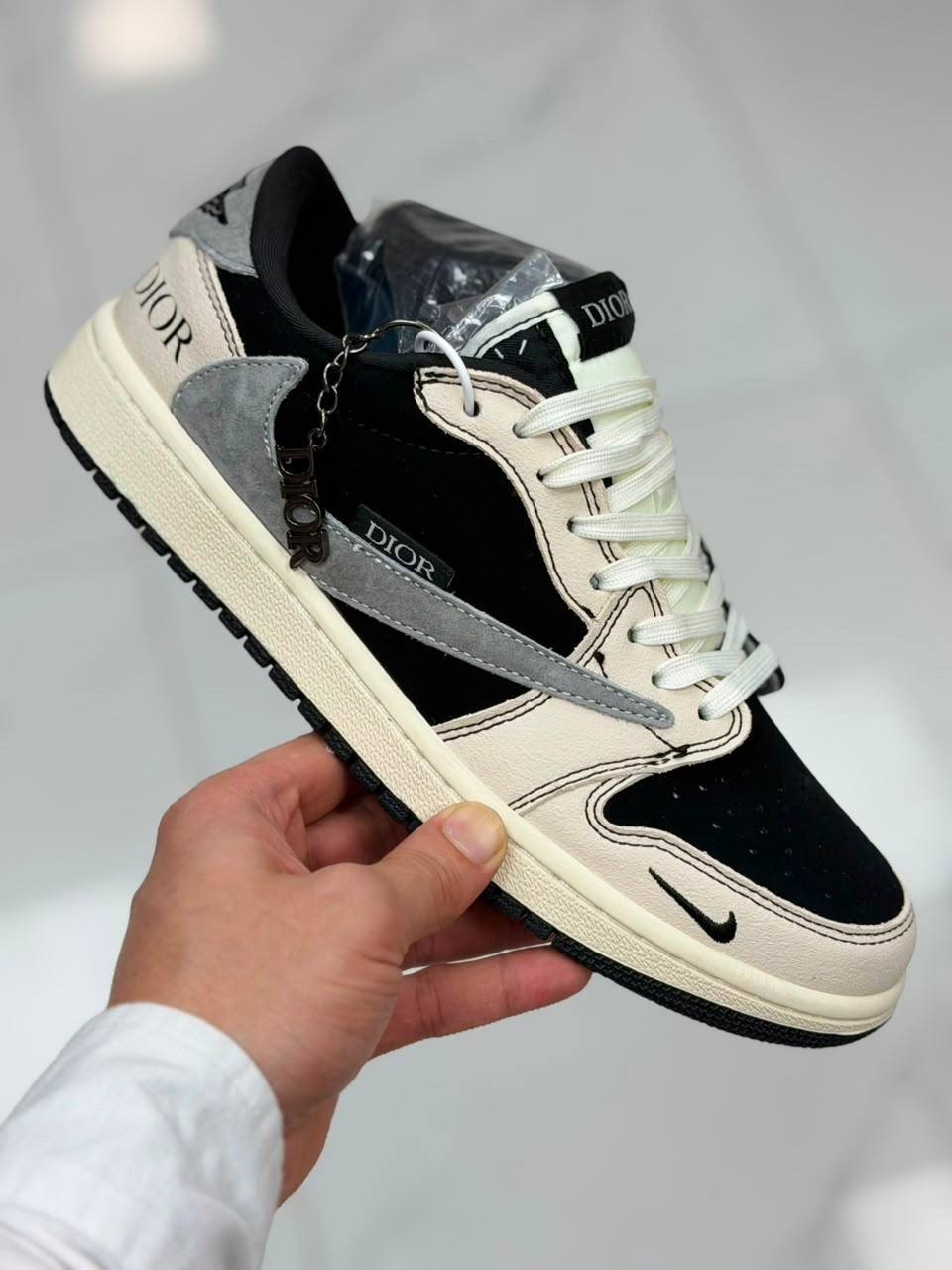 кроссовки nike travis scott x air jordan 1,кроссовки,кроссовки мужской,кроссовки travis scott x air jordan 1 low,кроссовки travis scott