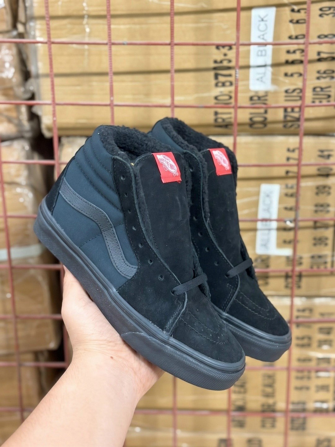 зимние кеды vans с мехом утепленные vans,вансы зимние,,зимние высокие кеды с мехом vans sk-8 triple black,кеды мужские vans winter black зимние с мехом