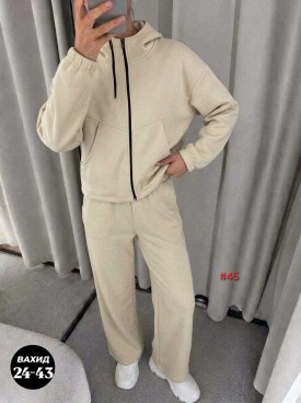 Костюм