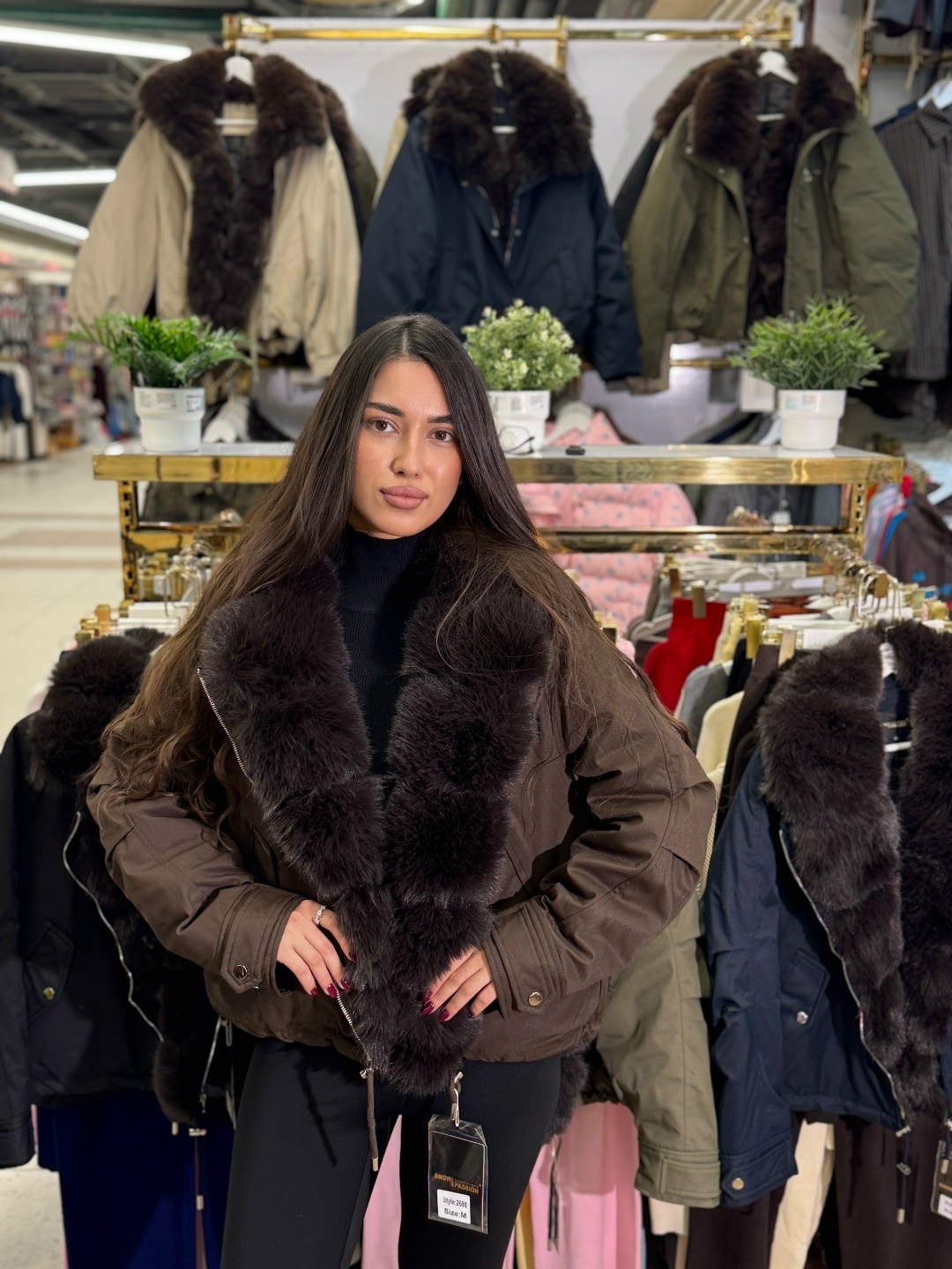 куртка с натуральным мехом,парка с натуральным мехом,пуховики с натуральным мехом,женская парка с натуральным мехом,дубленка с натуральным мехом