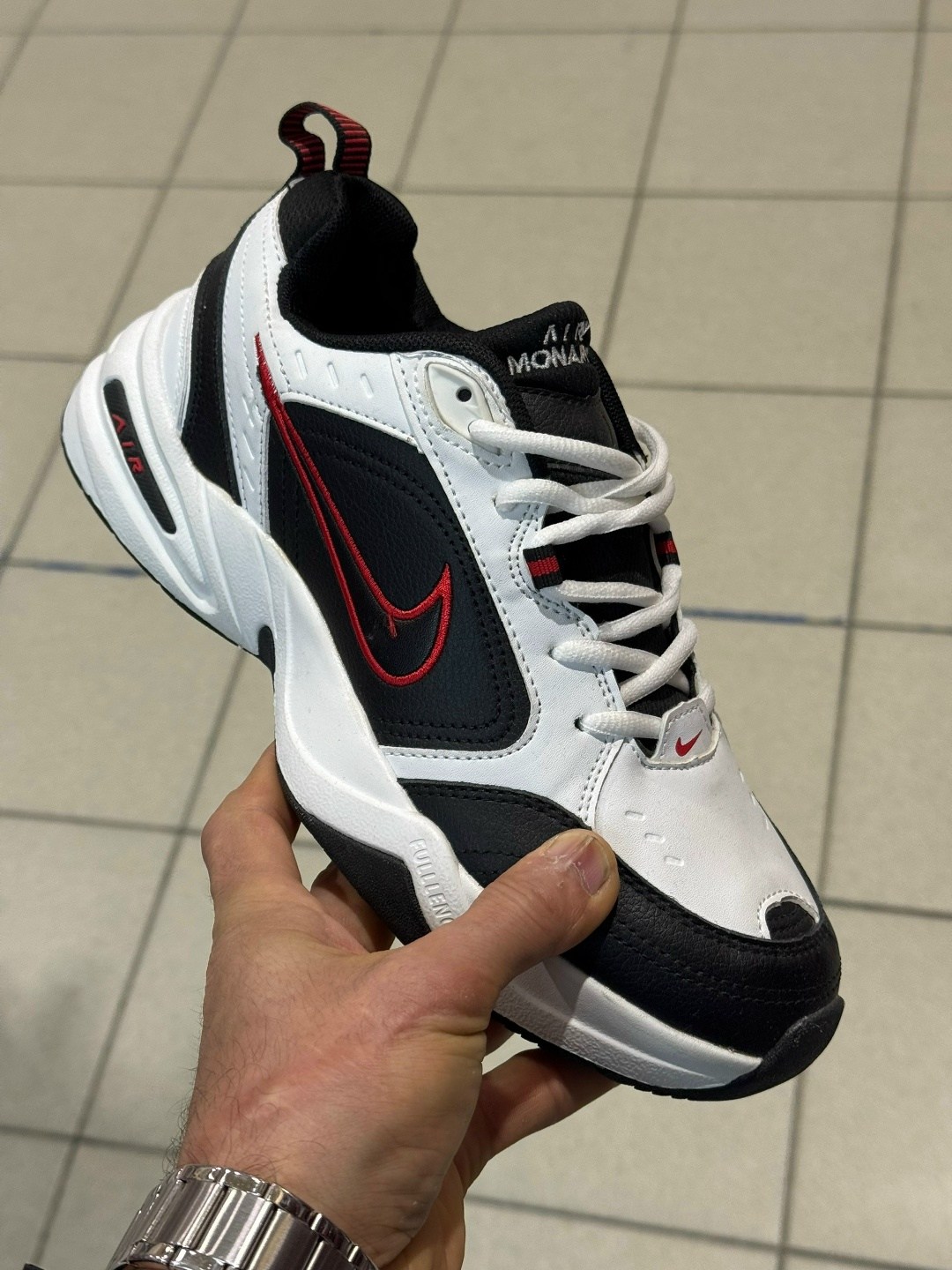 кроссовки nike air monarch iv,кроссовки nike air monarch,мужские кроссовки nike air monarch iv,nike air monarch 4,кроссовки nike air monarch iv black-white