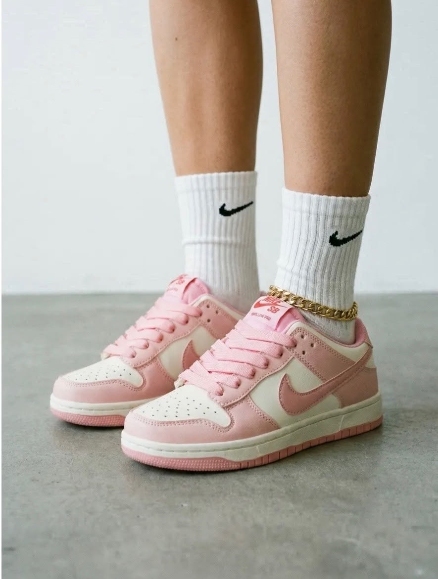 розовый nike,nike dunk low gs 'triple pink',женские кроссовки,кроссовки найк розовые,кроссовки