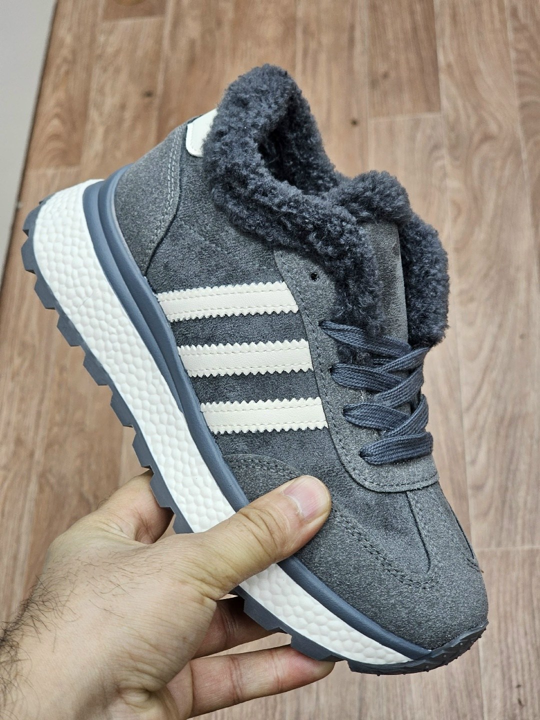 зимние кроссовки adidas zx 700 коричневые с мехом,женские кроссовки,зимние кроссовки адидас коричневые,,теплые кроссовки