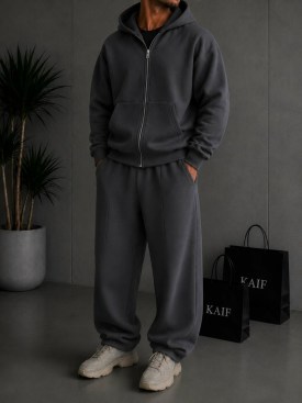 Костюм