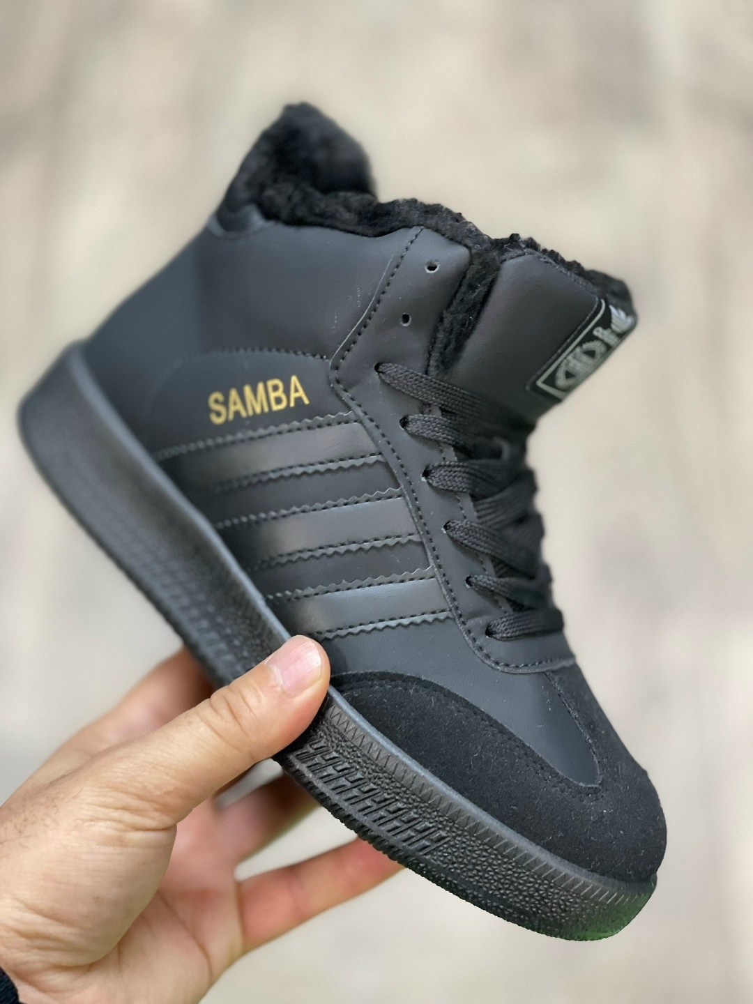 кроссовки высокие adidas samba зимние с мехом,,кроссовки женские зимние высокие adidas,кроссовки adidas samba,кроссовки женские