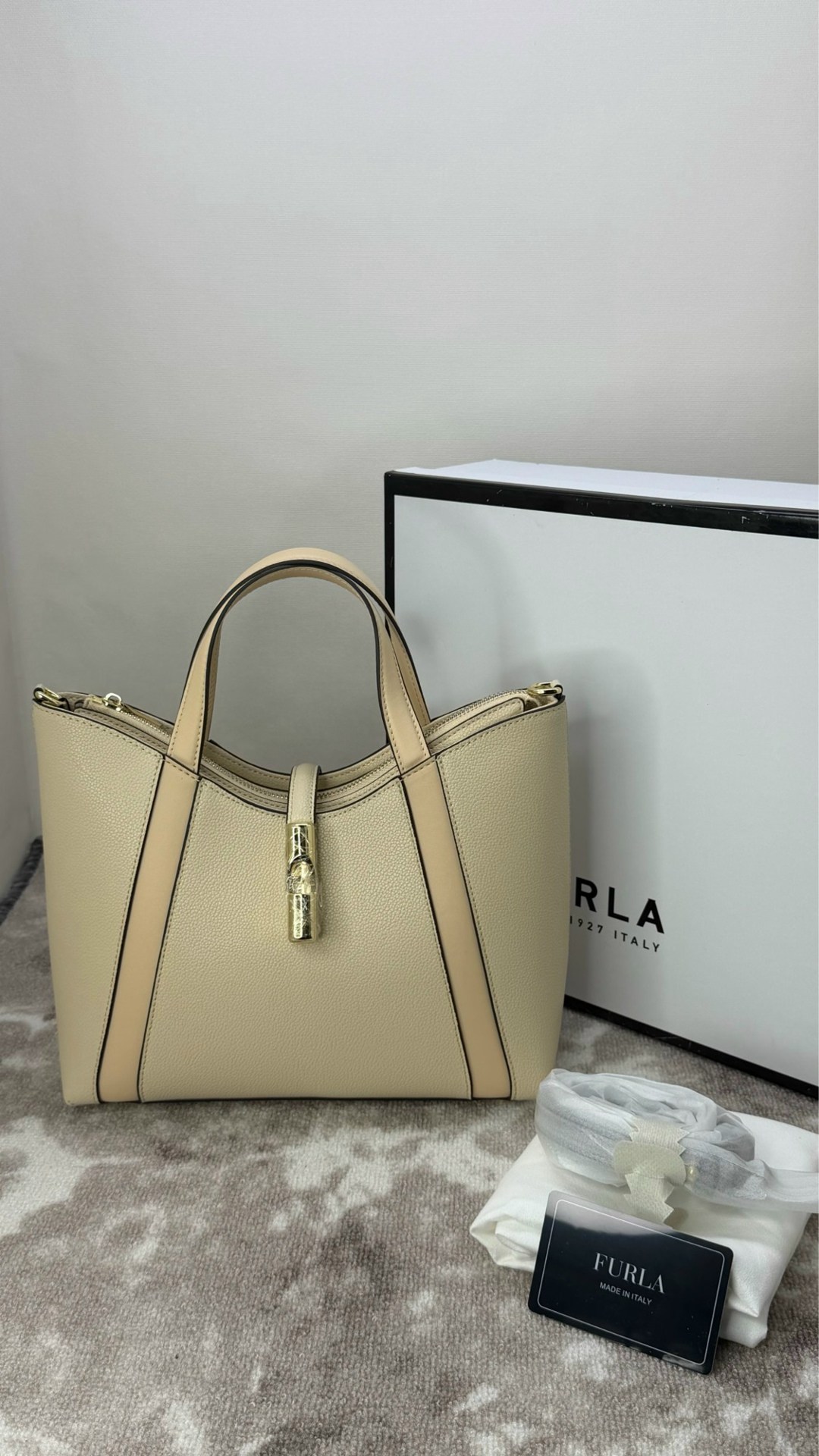 сумка furla,сумка женская furla,сумки,сумка тоут furla,сумка тоут прада белая