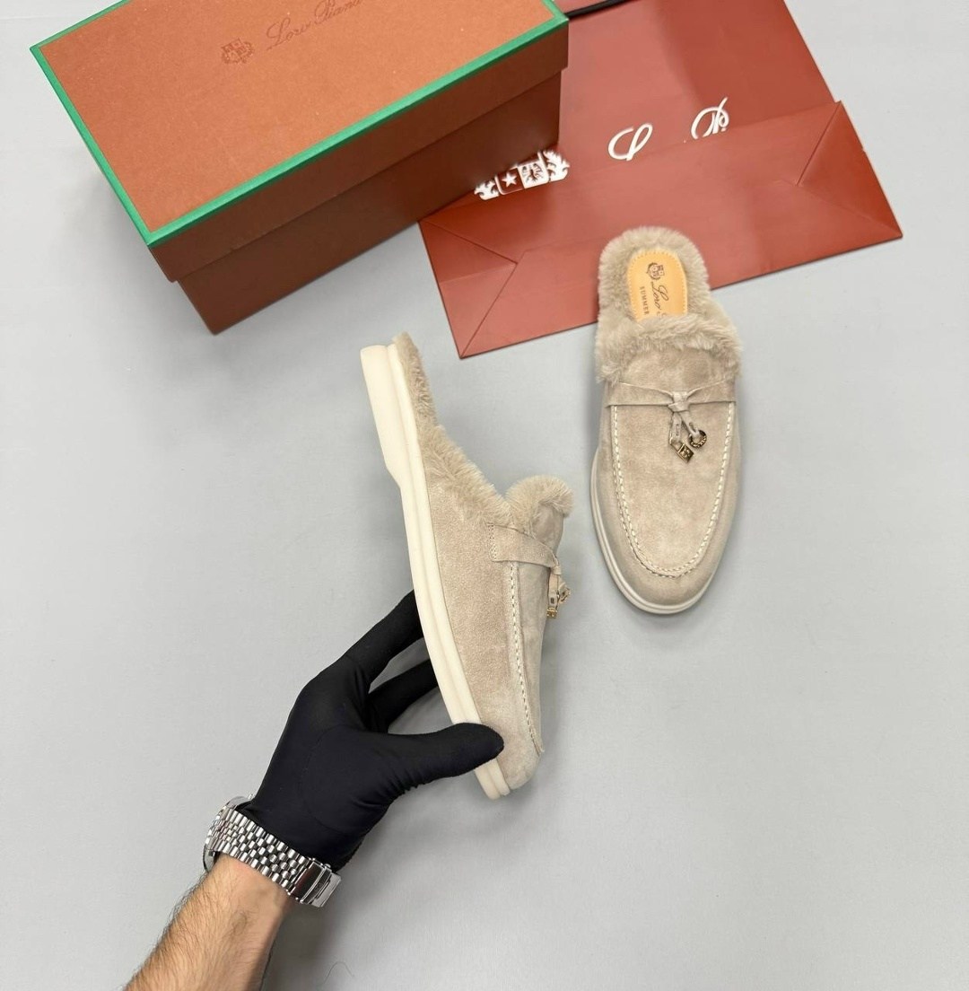 ,лоферы loro piana,лоферы женские loro piana,мюли с мехом,loro piana замшевые лоферы summer charms walk