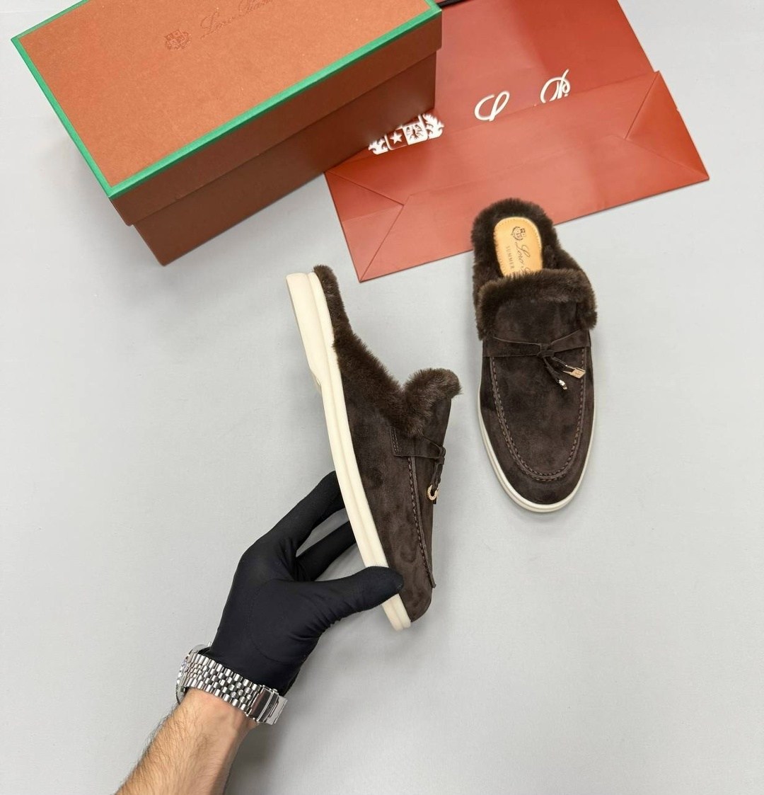 ,лоферы loro piana,лоферы женские loro piana,мюли с мехом,loro piana замшевые лоферы summer charms walk