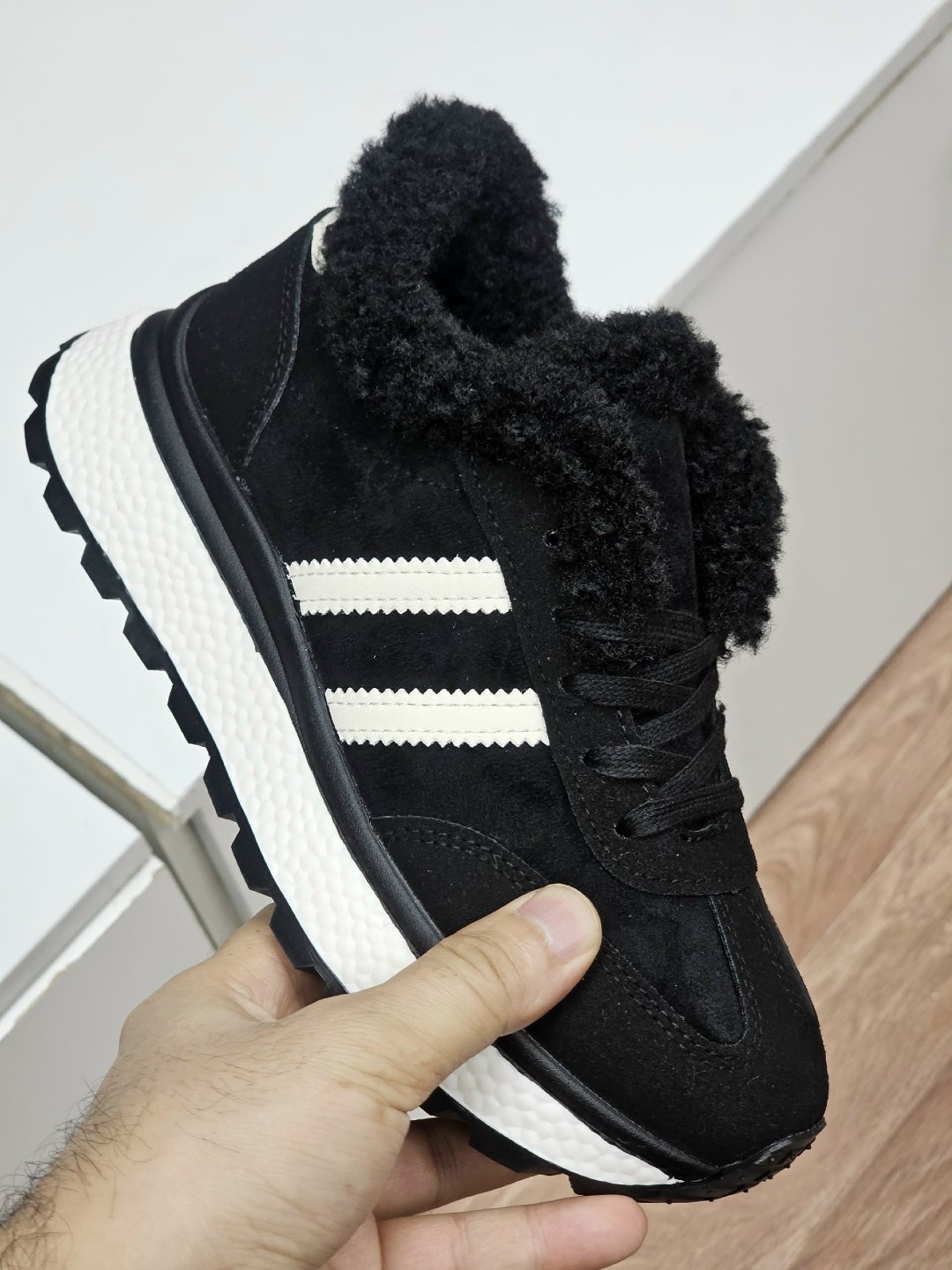 зимние кроссовки adidas zx 700 коричневые с мехом,женские кроссовки,зимние кроссовки адидас коричневые,,теплые кроссовки