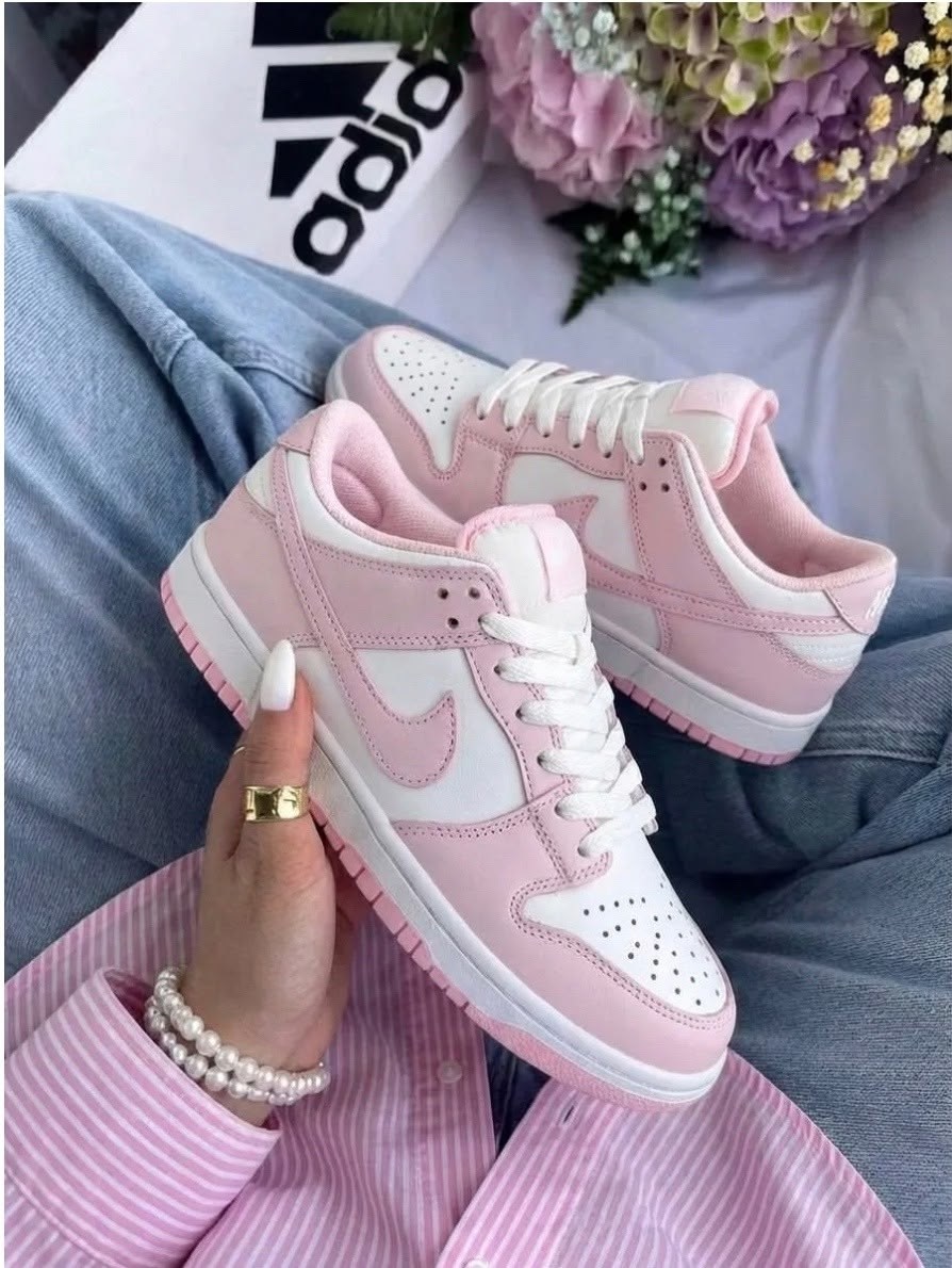 розовый nike,nike dunk low gs 'triple pink',женские кроссовки,кроссовки найк розовые,кроссовки
