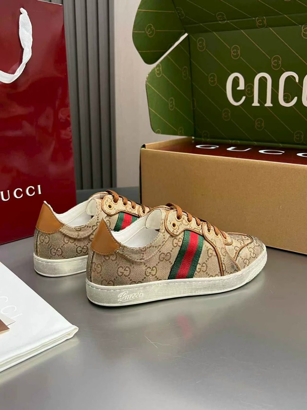 кеды гуччи мужские оригинал,gucci кроссовки,,gucci кроссовки мужские,гуччи кроссовки