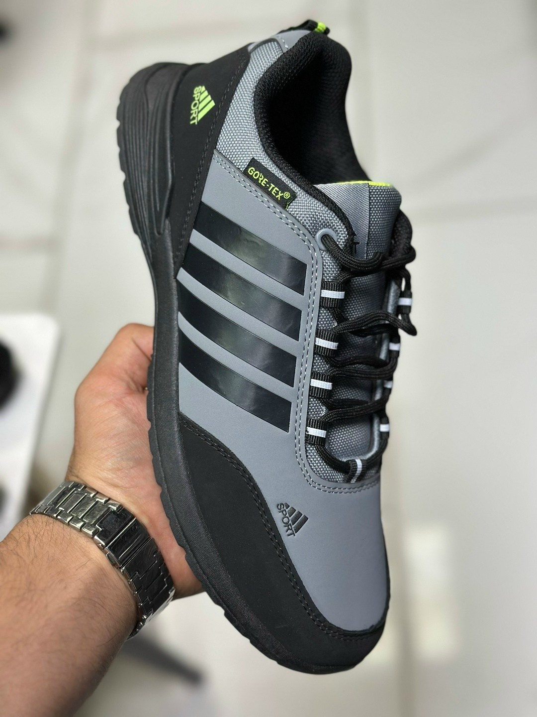 терекс адидас мужские кроссовки цвет хаки,мужские кроссовки adidas,кроссовки adidas,кроссовки adidas terrex,кроссовки мужские