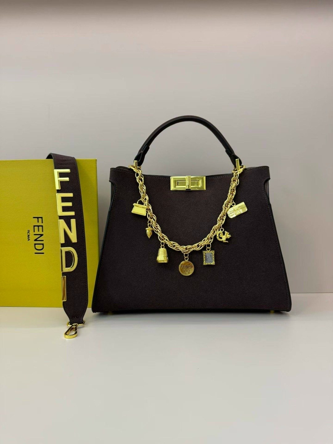 сумка fendi,сумка фенди,женская сумка fendi peekaboo черная,фенди фенди сумка,женская сумка fendi