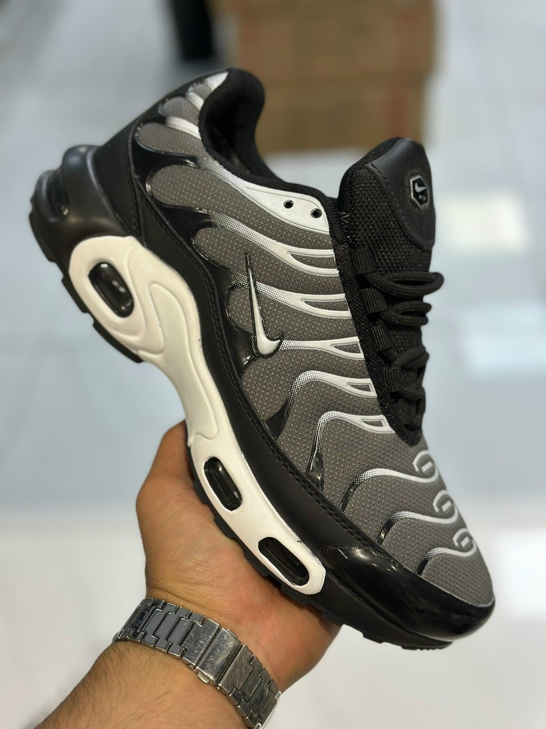 кроссовки nike air max tn plus,nike tn air max plus black,nike air max plus tn,кроссовки nike air max tn plus мужские,кроссовки