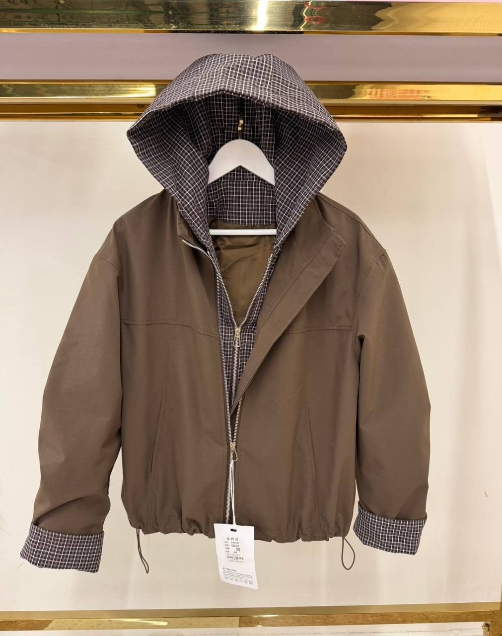 ветровка burberry,куртка стильная,модная куртка,повседневная куртка,куртка burberry мужская