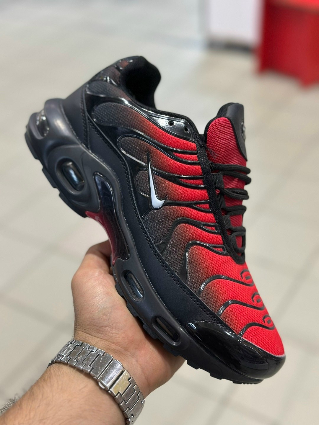 кроссовки nike air max tn plus,nike tn air max plus black,nike air max plus tn,кроссовки nike air max tn plus мужские,кроссовки