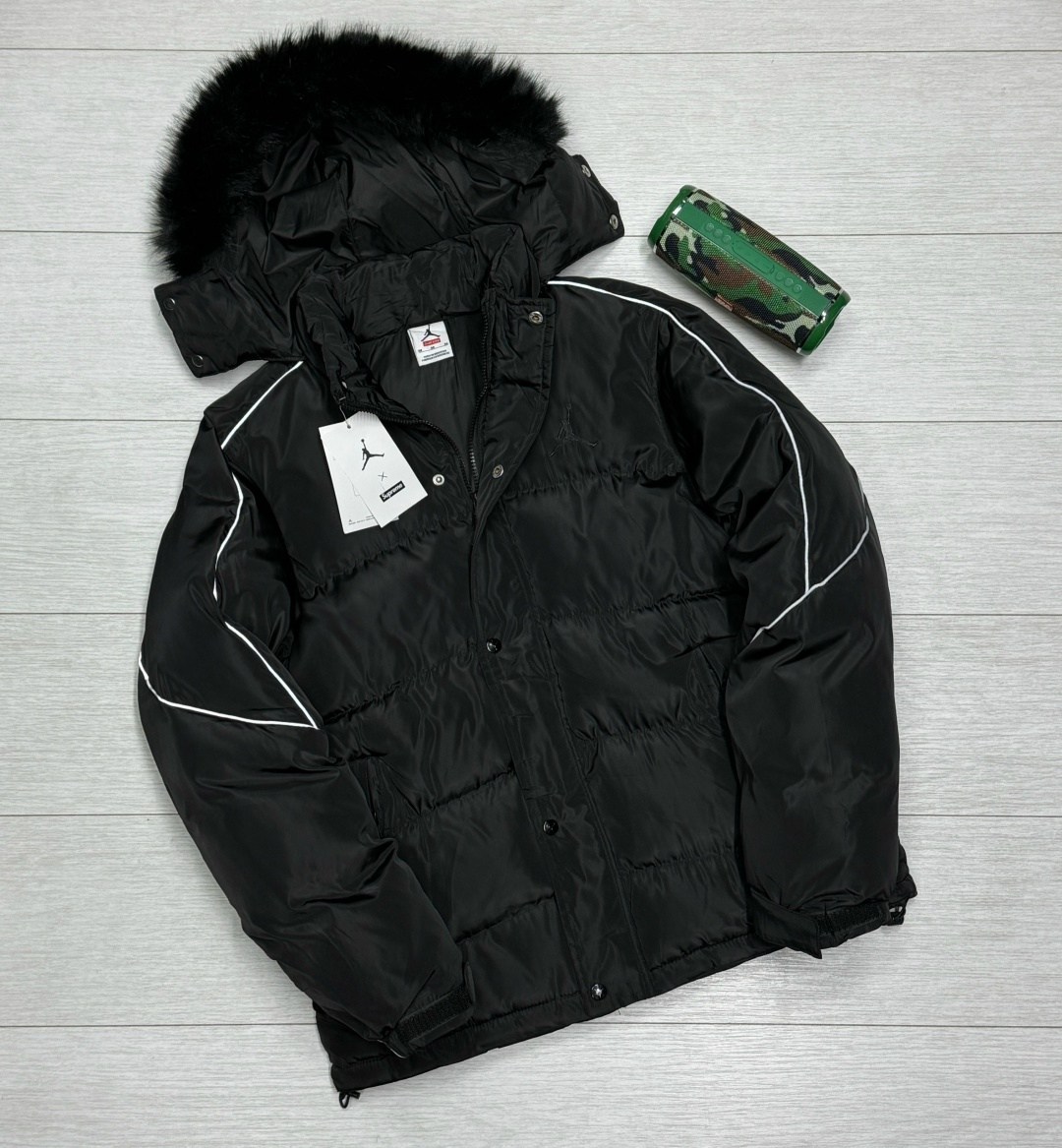 пуховик supreme x jordan,куртка jordan,зимняя куртка jordan,supreme jordan puffer jacket size large navy fw24,куртка пуховик jordan supreme
