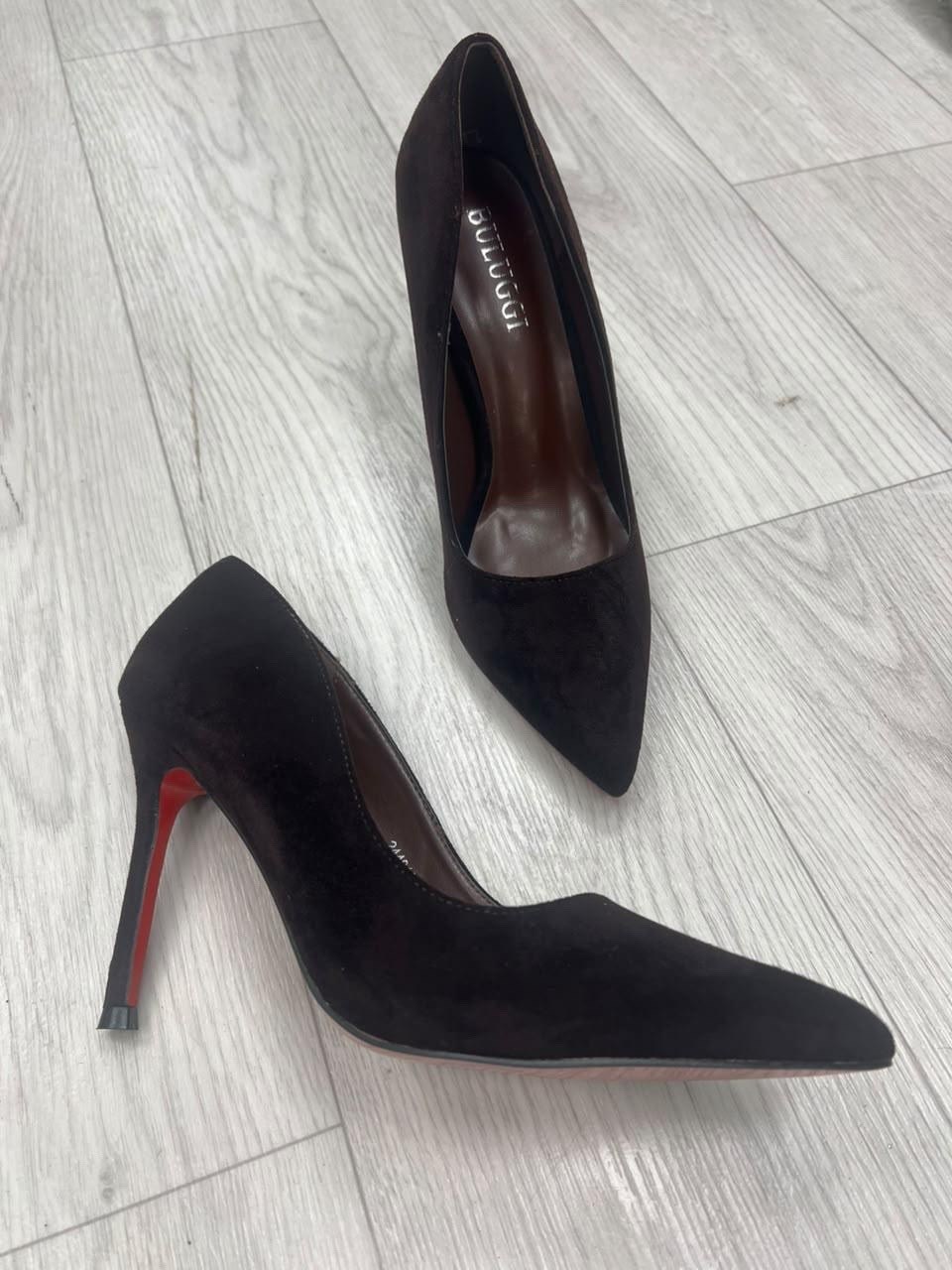 ,туфли christian louboutin,бежевые туфли,женские туфли лодочки,туфли лодочка