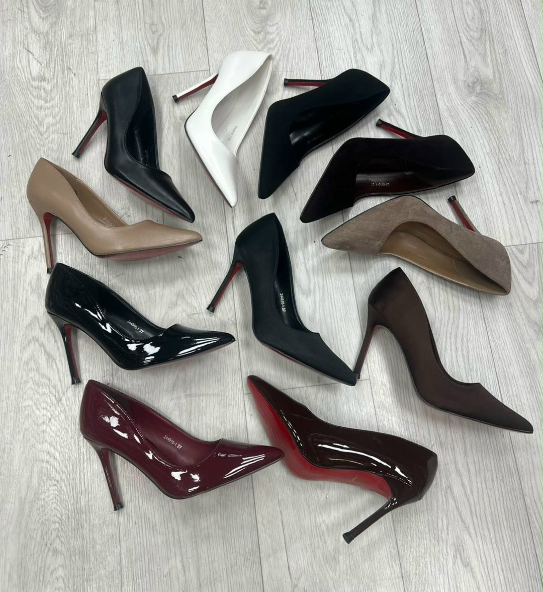 ,туфли christian louboutin,бежевые туфли,женские туфли лодочки,туфли лодочка