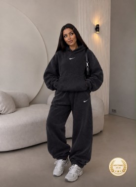 Костюм