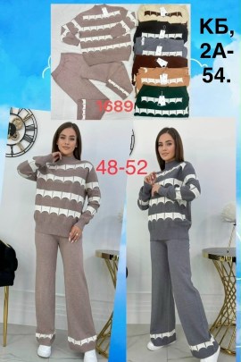 Костюм