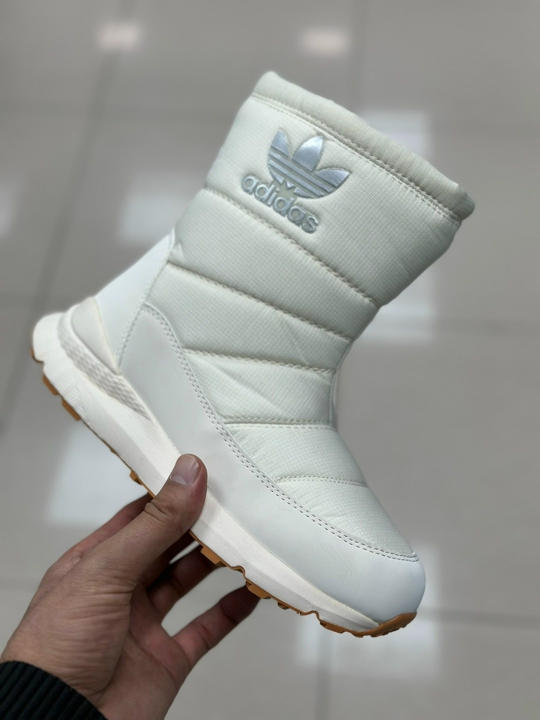 дутики высокие сапоги на меху женские adidas,adidas дутики,дутики зимние на меху adidas terrex,дутики адидас,зимние сапоги адидас