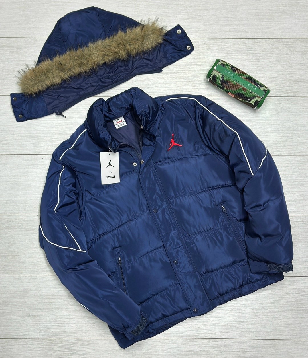 пуховик supreme x jordan,куртка jordan,зимняя куртка jordan,supreme jordan puffer jacket size large navy fw24,куртка пуховик jordan supreme
