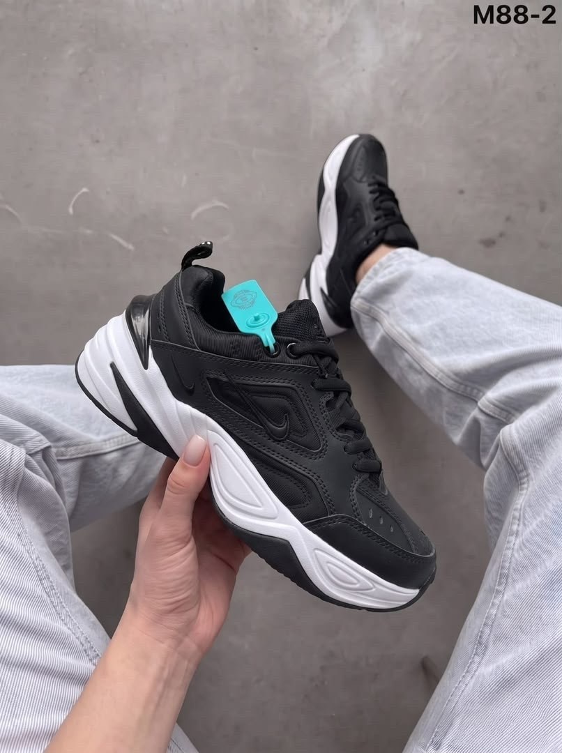 кроссовки nike air monarch iv,кроссовки найк монарх мужские,кроссовки nike air monarch,мужские кроссовки nike air monarch iv,кроссовки nike air monarch iv white black