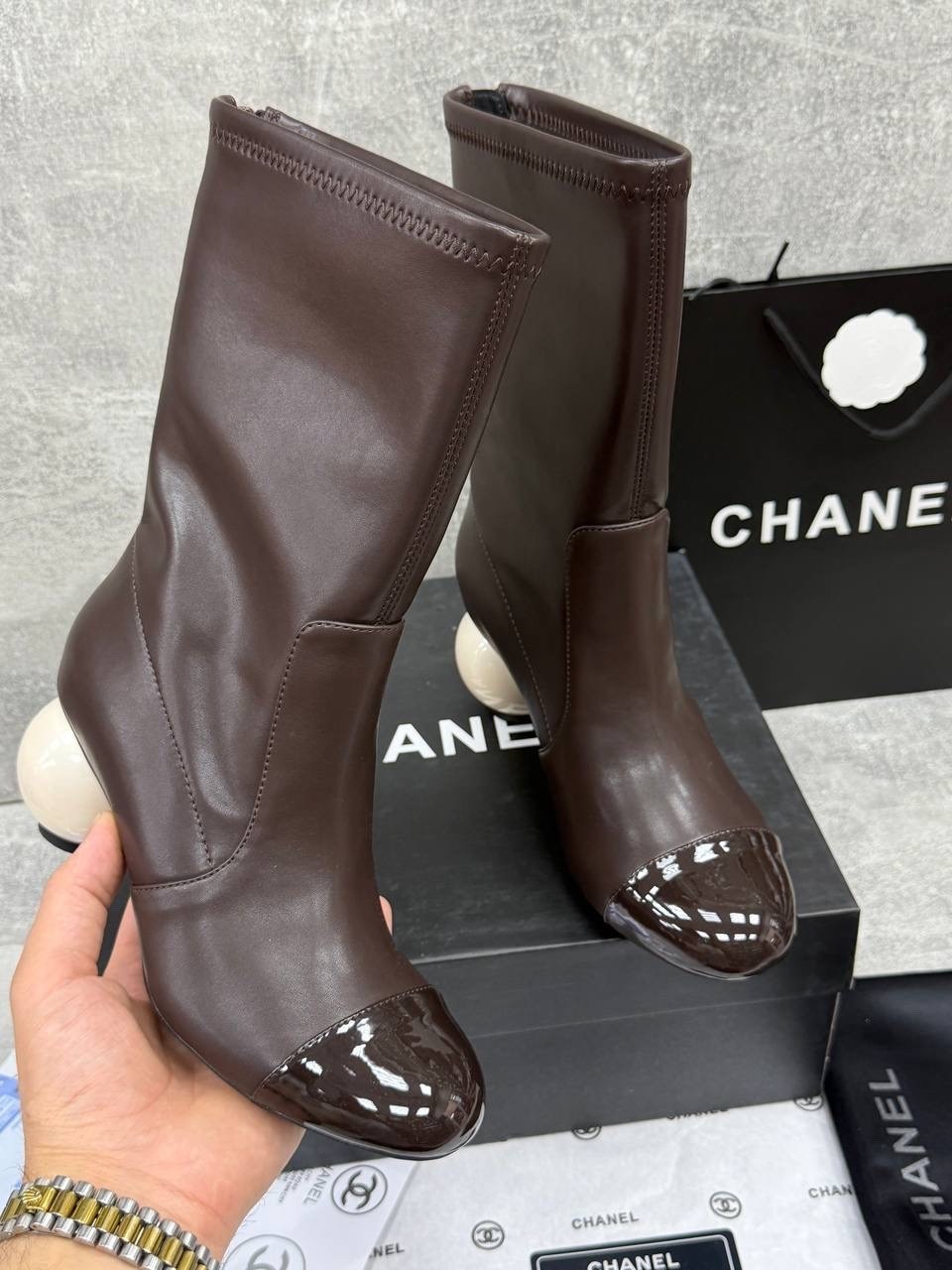 сапоги chanel,ботильоны chanel,женские текстильные сапоги chanel 2026 белые с черным,женские комбинированные сапоги chanel белые с черным,ботинки chanel