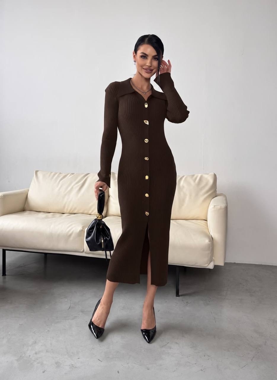 трикотажное платье,вязаные платья,платье женские,стильное платье,трикотажное платье с разрезом