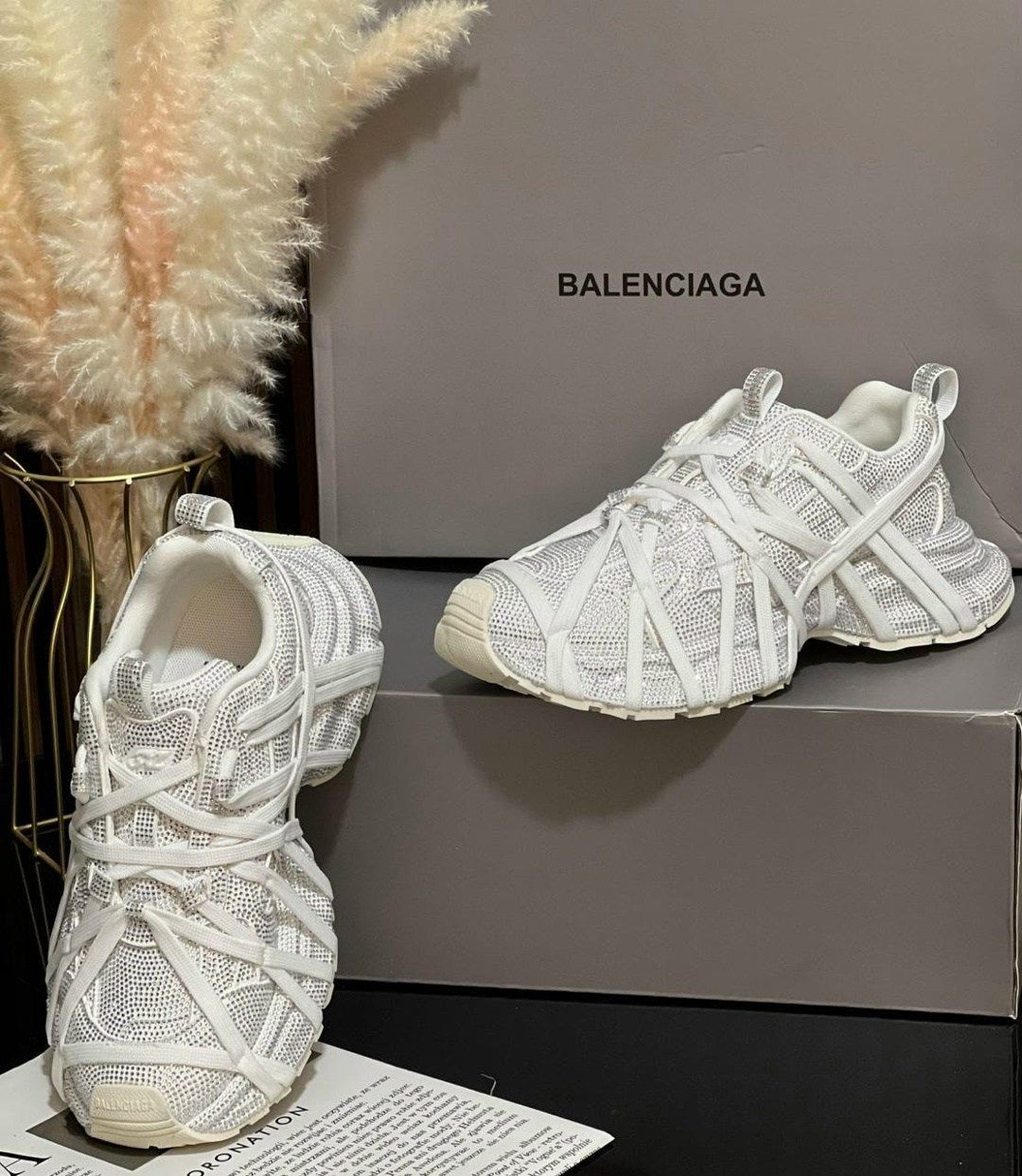 кроссовки balenciaga,кроссовки женские balenciaga,кроссовки balenciaga 3 xl,кроссовки 3xl extreme lace массивные на шнуровке balenciaga,кроссовки для бега balenciaga